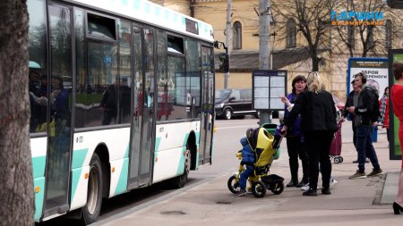 Як житомиряни ставляться до підняття вартості проїзду та як це вплине на них