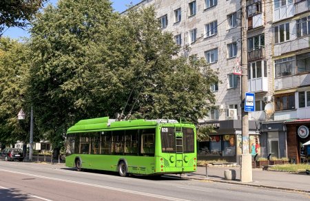 З 2 вересня на маршрути виїжджатиме більше тролейбусів