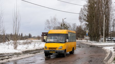 Автобусні маршрути №8 і №18 продовжують курсувати: влада шукає нового перевізника