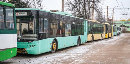 Як одночасно декларувати безбар’єрність і знищити 6 низькопідлогових тролейбусів ЛАЗ?