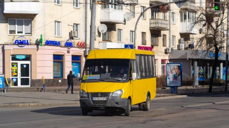 З 1 листопада приміський автобусний маршрут №121 курсуватиме за новою схемою руху
