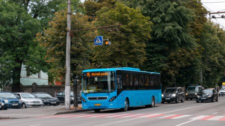 На низці приміських автобусних маршрутів Житомира подорожчає проїзд