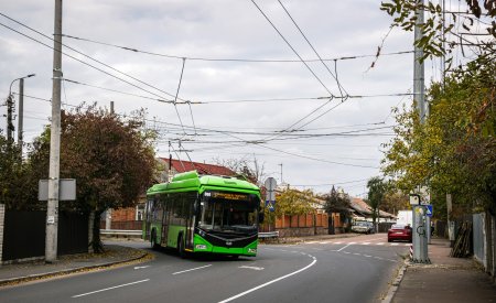 Через аварійні роботи на водопровідній мережі тролейбуси №5 тимчасово не курсують