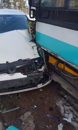 У Слободі-Селець за день сталися дві аварії за участі комунальних автобусів №23