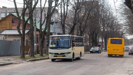 Через дорожні роботи автобусні маршрути №25 та №33 курсуватимуть за зміненою схемою